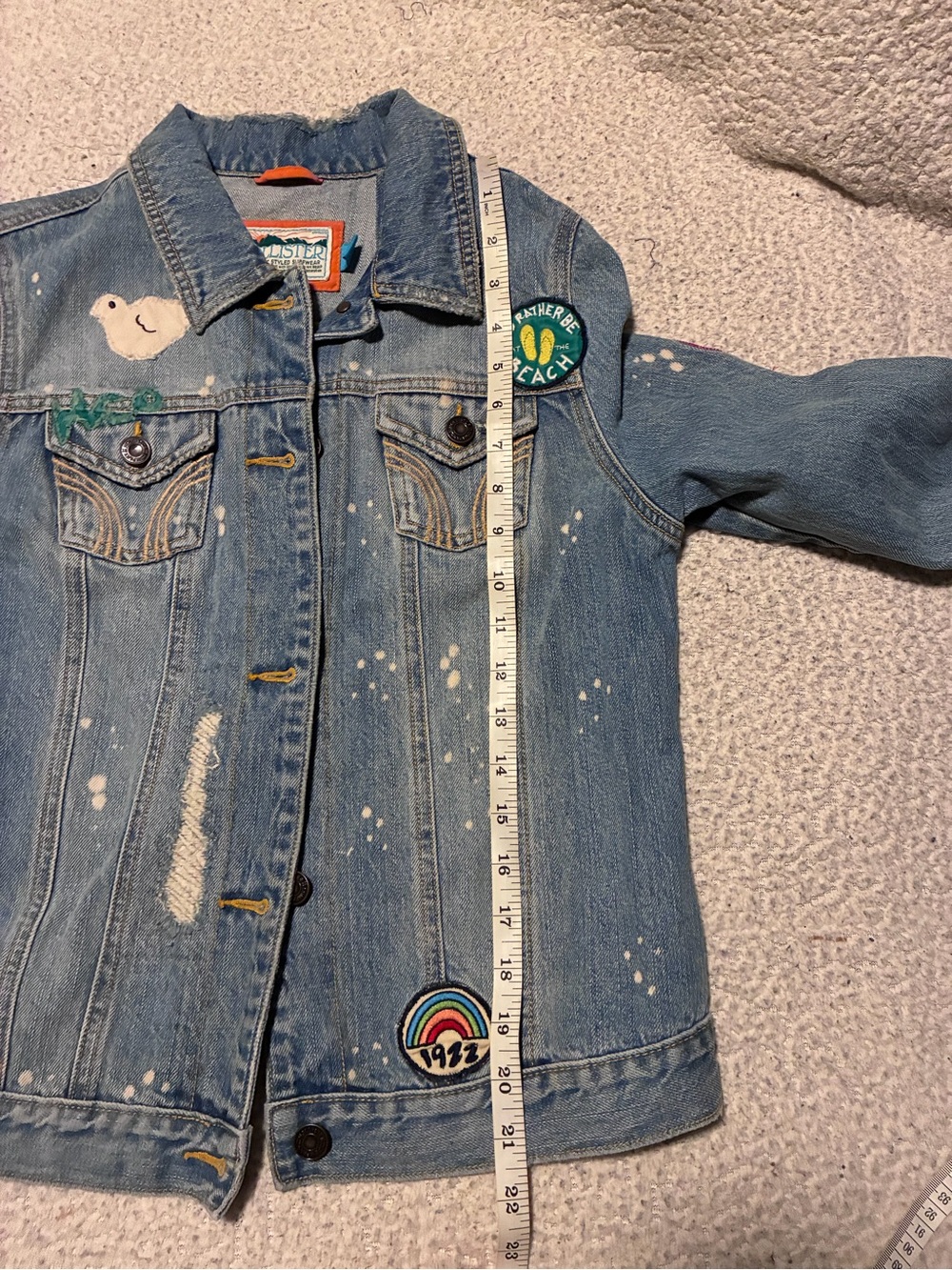 Hollister Light Blue Denim Jacket with Fun Patches, size large, 100% cotton - Picture 5 of 15
